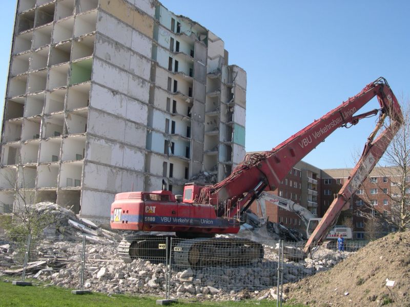 Leipzig Grünau: vacant housing being demolished