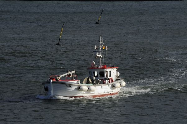 Das Forschungsmotorboot Aade, mit dem täglich Proben für die Helgoland Reede Zeitreihe genommen werden