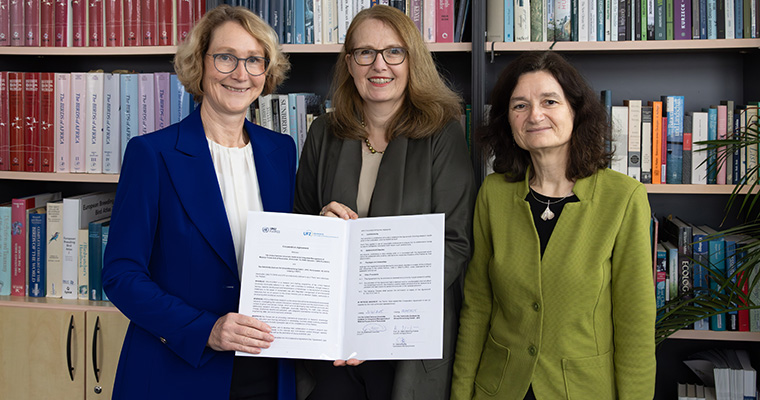 v.l.n.r.: Prof. Katrin Böhning-Gaese, Prof. Edeltraud Günther, Dr. Sabine König ©Klaus-Dieter Sonntag / UFZ