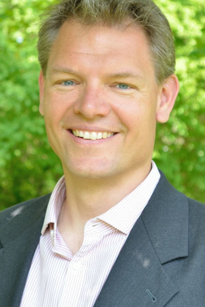 Dipl. Volksw. Christoph Schröter-Schlaack Dipl. Volksw. Christoph Schröter-Schlaack