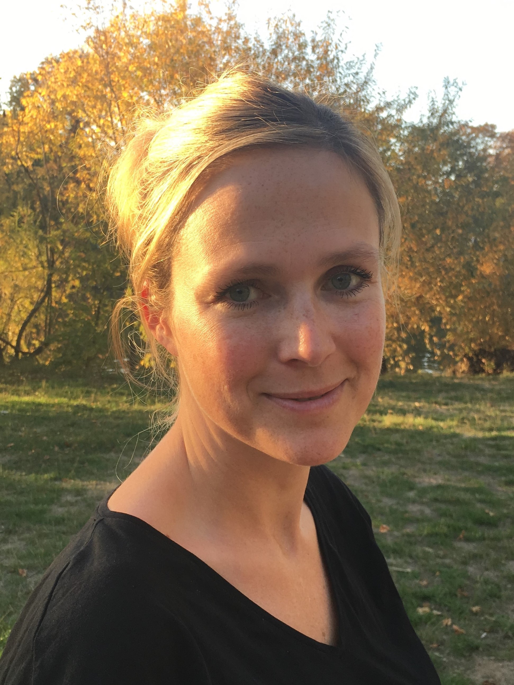 Julia Moll Julia Moll