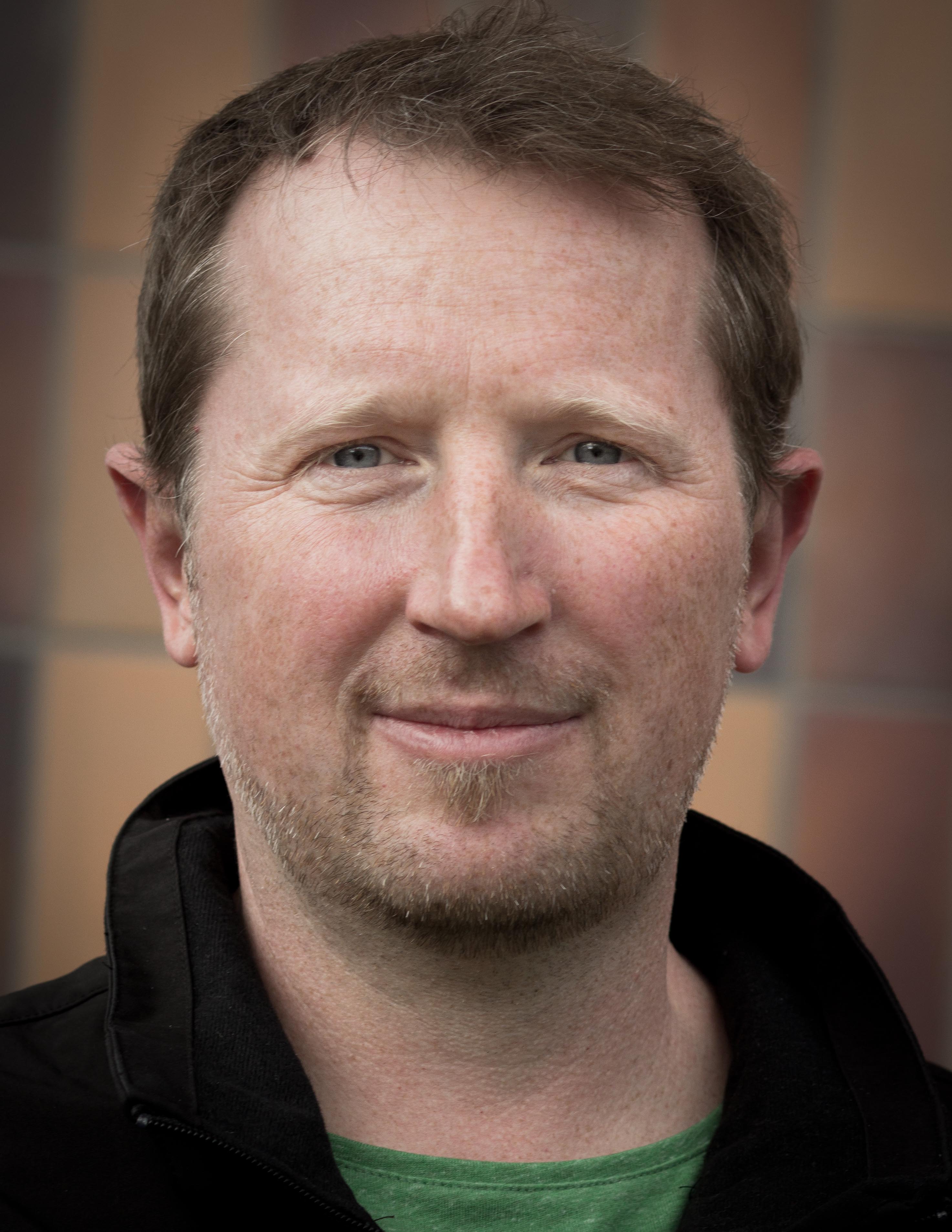Dr. Nils Klüver Dr. Nils Klüver