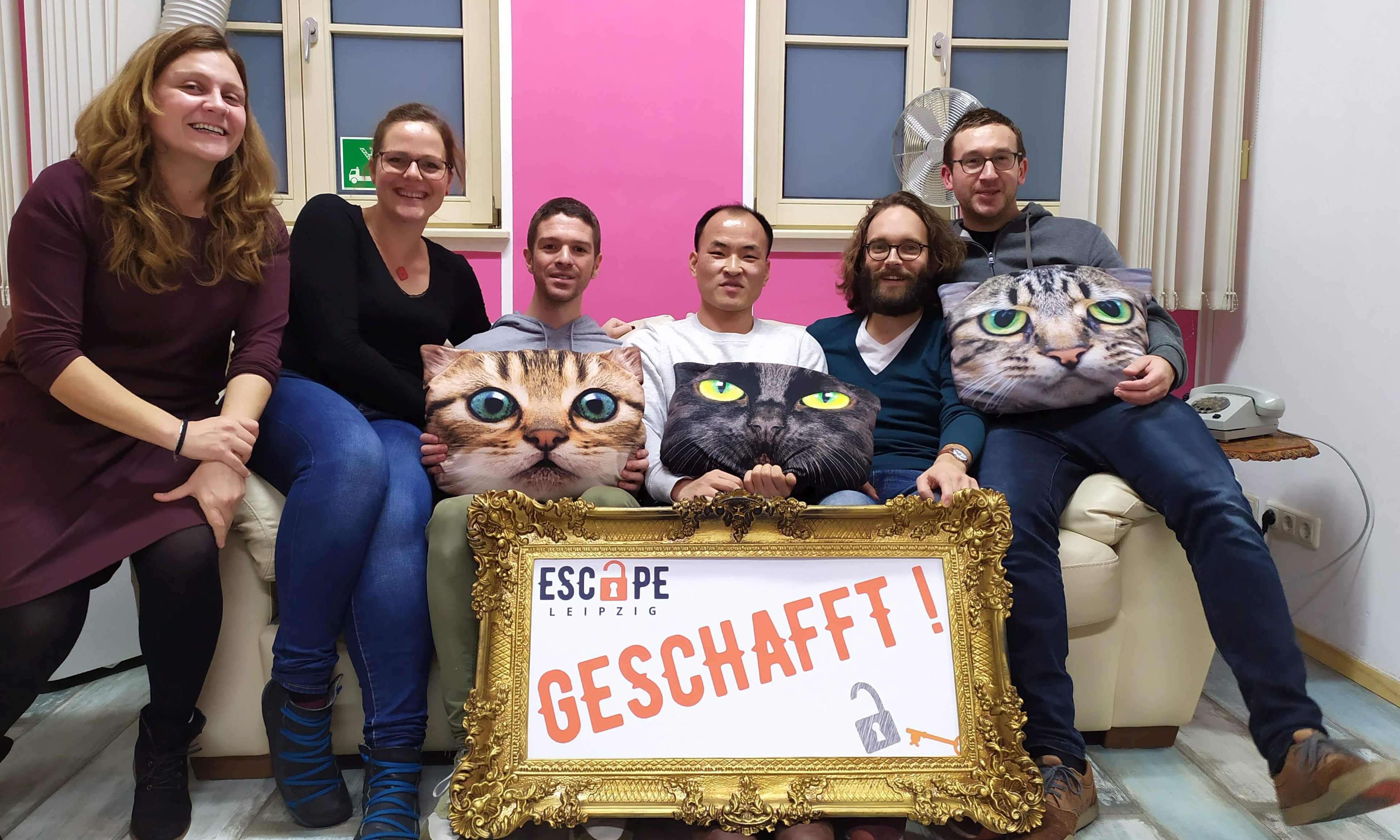 ESCAPE room Team 2 ESCAPE room Team 2