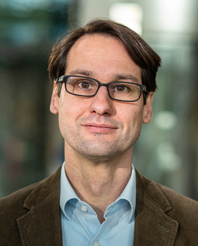 Dr. Andreas Marx Dr. Andreas Marx