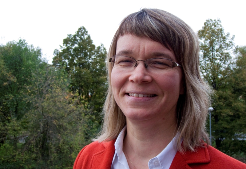 Dr. Ilona Bärlund