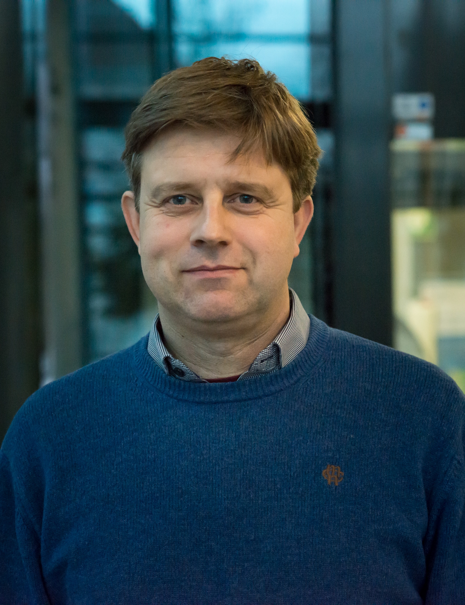 Dr. Eberhard Küster Dr. Eberhard Küster
