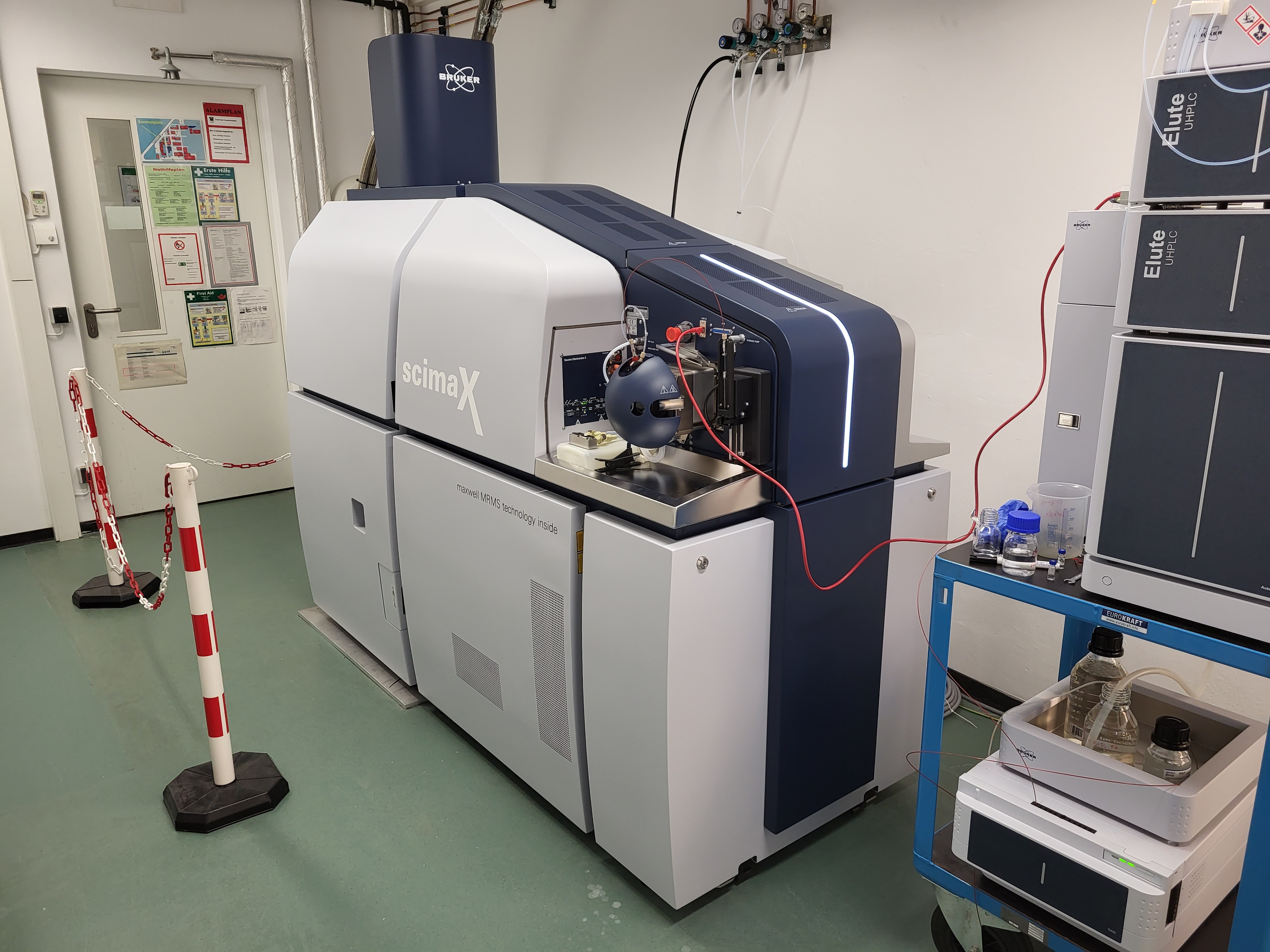 Bruker ScimaX 7T