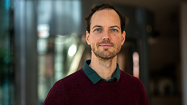 Prof. Dr. Jakob Zscheischler, Head of the Department Compound Environmental Risks. Photo: Sebatian Wiedling/UFZ