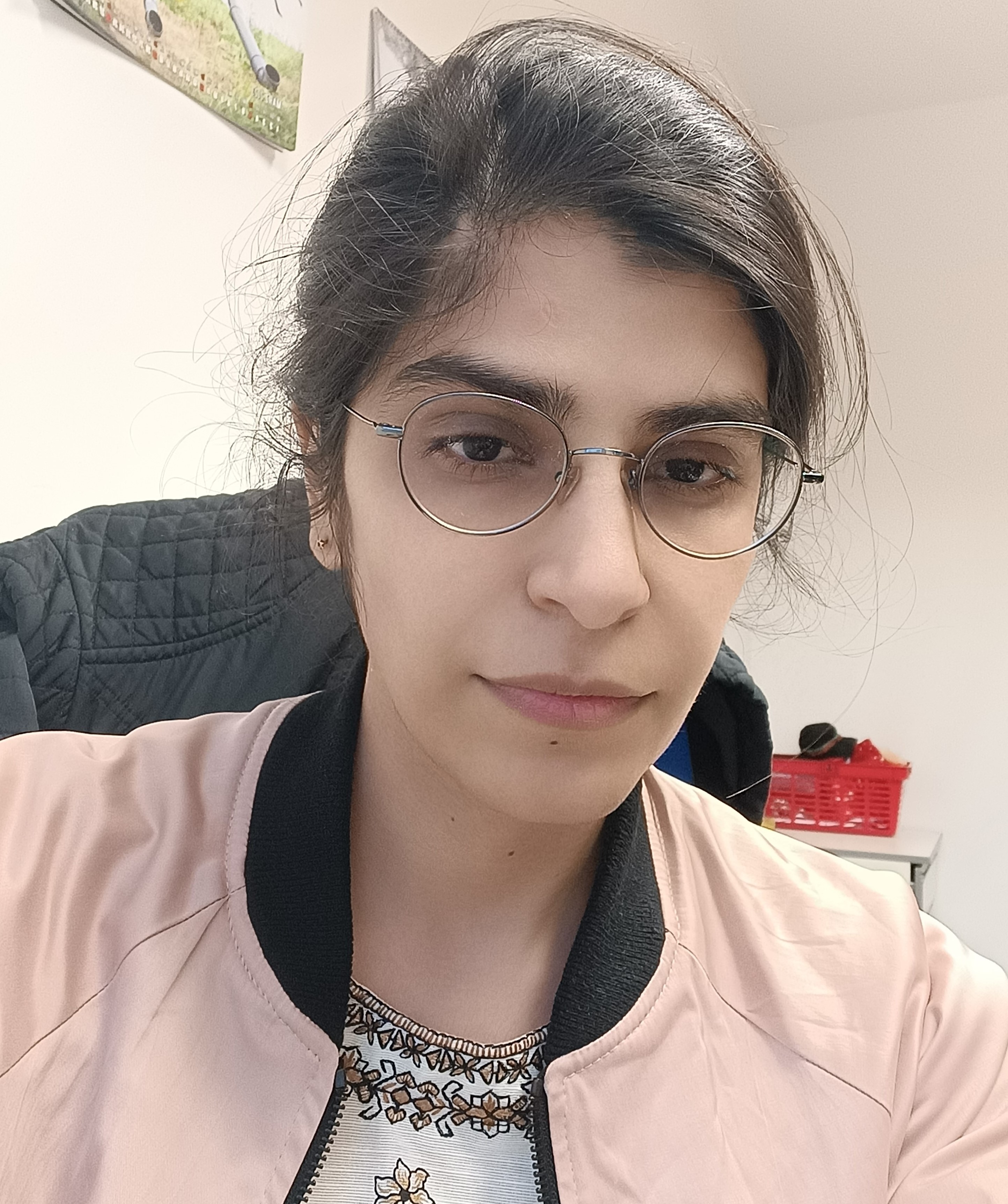 Dr. Sania Arif Dr. Sania Arif