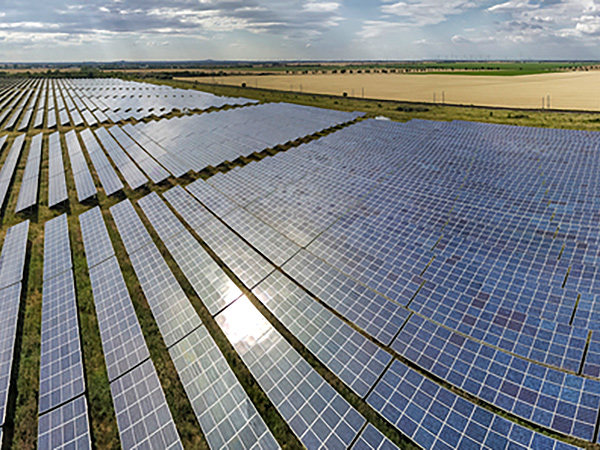 Solarpark nördlich von Leipzig. Foto: André Künzelmann / UFZ