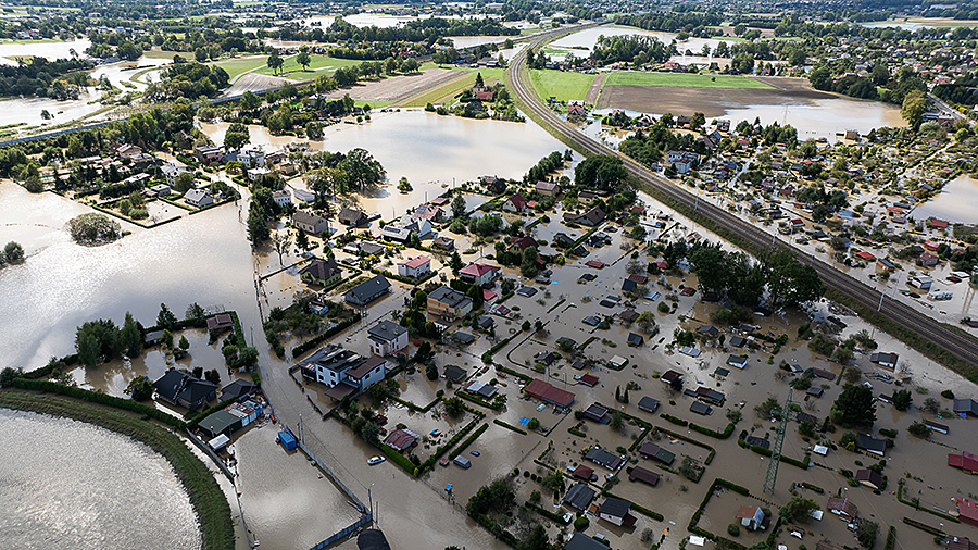 Czechowice Dziedzice, Hochwasser 2024, Drohnenansicht des überfluteten Gebiets, Polen Schlesien. Quelle: Elżbieta Kap, Adobe Stock | #976638861