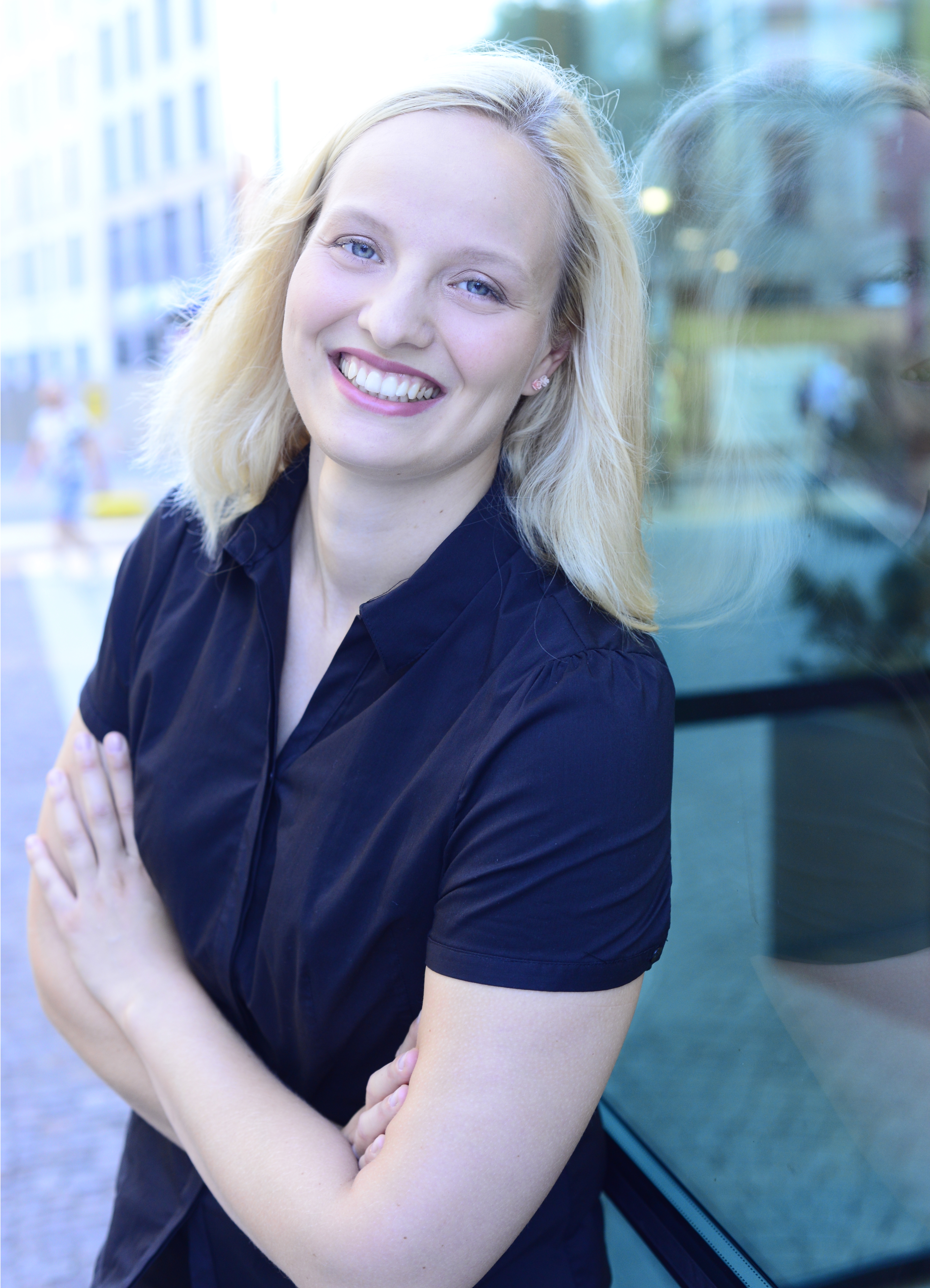 Dr. Diana Eckstein