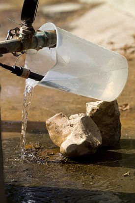 Arbeiten im Rahmen des SMART-Projekts in Jordanien. Grundwasser und Messsonden