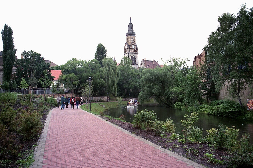 Neugestaltete Grün- und Parkflächen in Leipzig-Plagwitz Neugestaltete Grün- und Parkflächen in Leipzig-Plagwitz