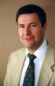 Dr. Frank Nolden Dr. Frank Nolden