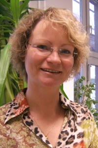 Dr. Cornelia Ohl Dr. Cornelia Ohl