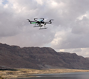 Der Octocopter nahm Luftbilder und Thermal-Images auf. Foto: UFZ.