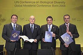 TEEB – The Economics of Ecosystems and Biodiversity Cover des Berichts: TEEB – The Economics of Ecosystems and Biodiversity