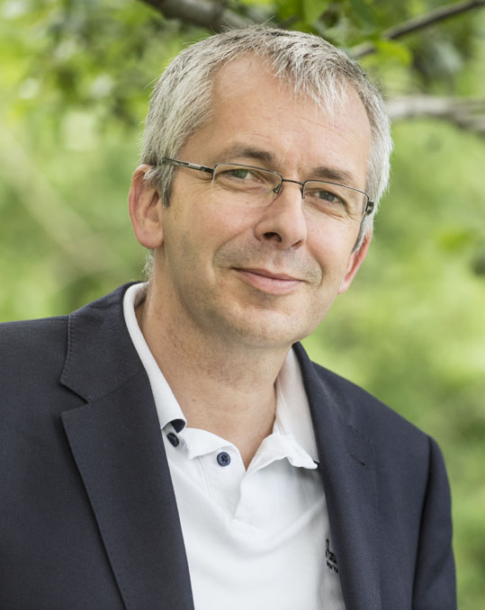 Prof. Dr. Bernd Hansjürgens Prof. Dr. Bernd Hansjürgens