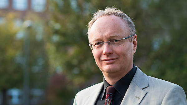 Prof. Dr. Andreas Schmid, Head of the Department of Solar Materials. Photo: Susan Walter/UFZ