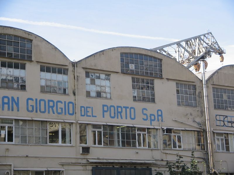 Genoa: still active docks near to the city centre Genoa: still active docks near to the city centre