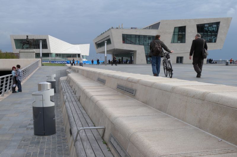 Renovated riverside with new Liverpool Museum