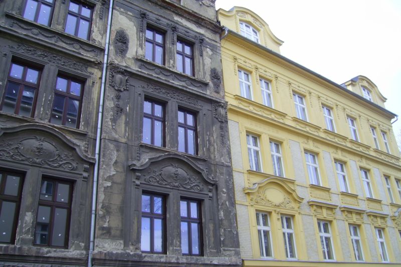 Decay and renovation