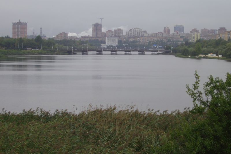 Lake in the inner city