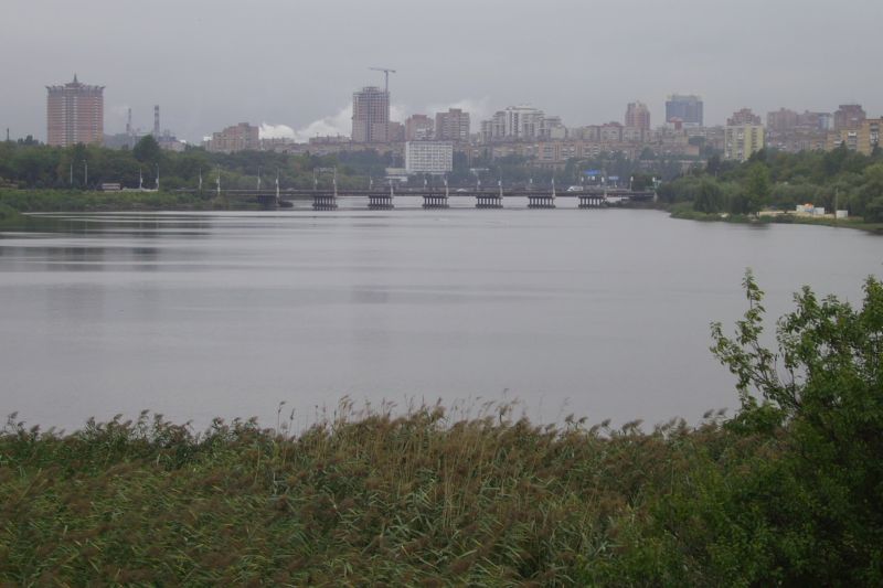 Lake in the inner city