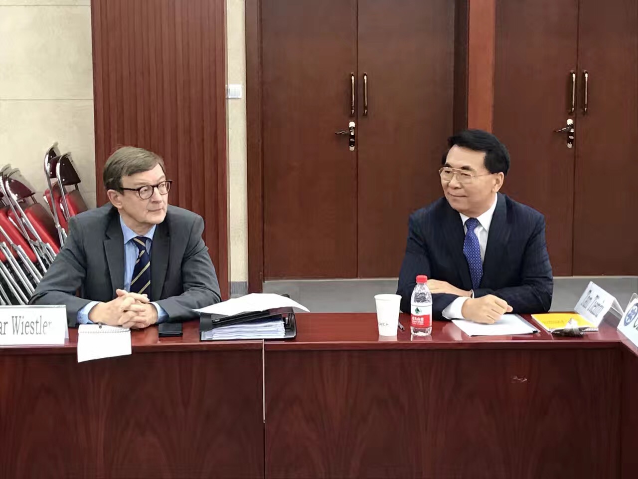Prof. Wieslter visits CAS-president Bai Chunli