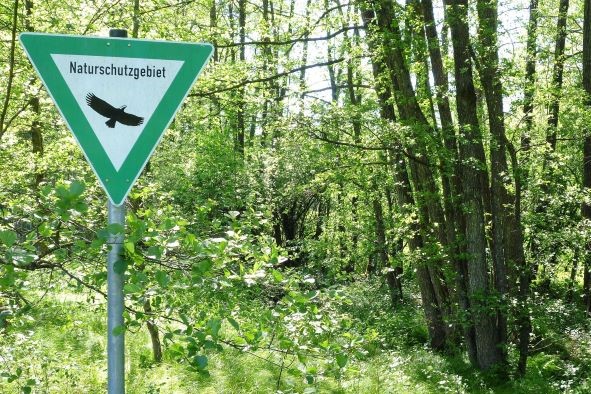 Hinweisschild: "Naturschutzgebiet"