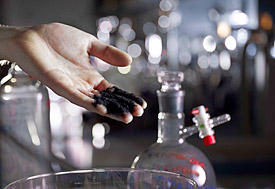 Kombination aus Kohlenstoff und Nanoeisen Kombination aus Kohlenstoff und Nanoeisen