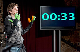 Iris Kröger (UFZ) beim FameLab-Wettbewerb 2012 in Leipzig.