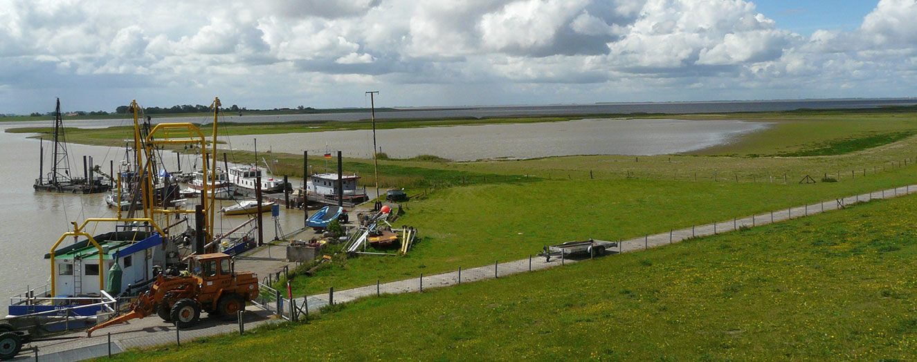 Harbor in Petkum, Eastern Frisia Photo: M. Kleyer