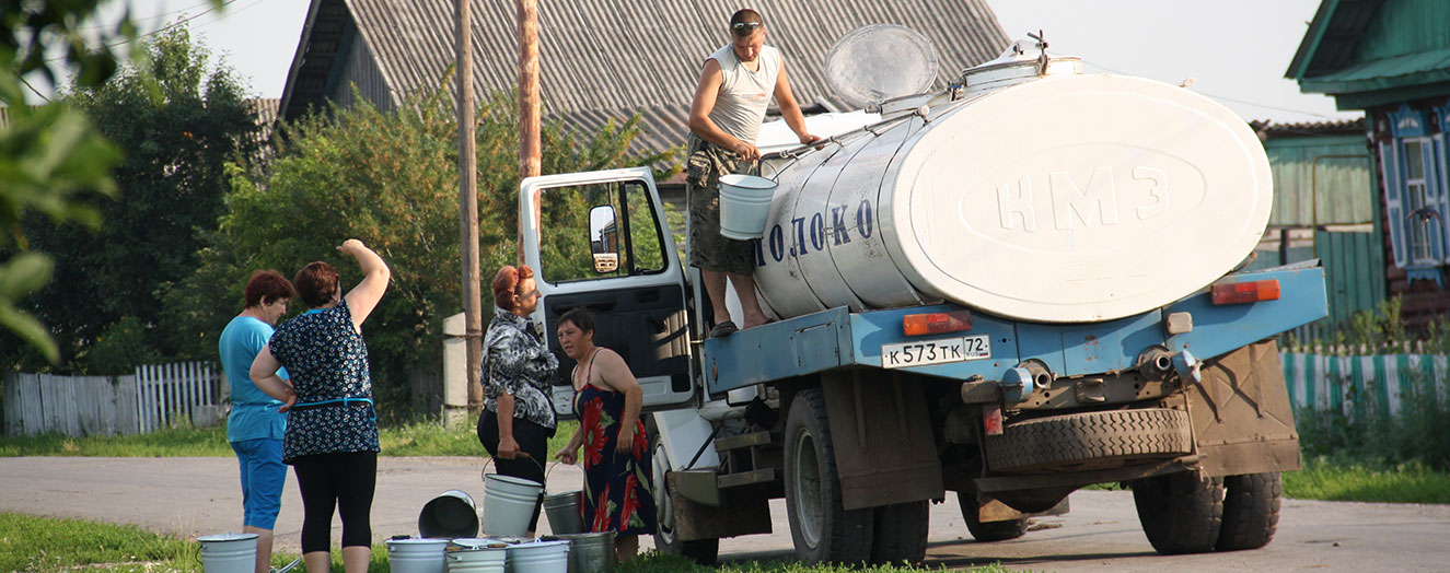 Milchsammlung im ländlichen Sibirien Foto: I. Kaempf