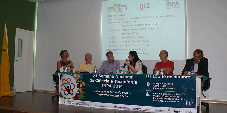 Seminar at the XI Semana nacional de ciencia e tecnologia INPA 2014. Brazil Photo: S. Hohnwald