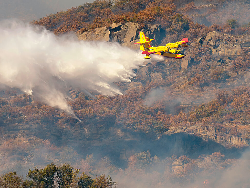 Brandbekämpfung ©marcobarone_AdobeStock
