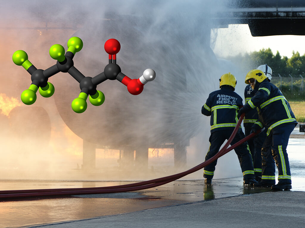 Short-chain PFAS enter the environment through firefighting foams, for example ©burnstuff2003_AdobeStock